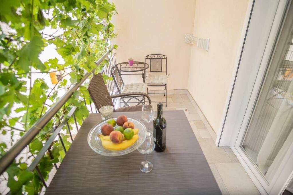 Studio Apartment Purple Sunset - 2+1 Башка-Вода Экстерьер фото